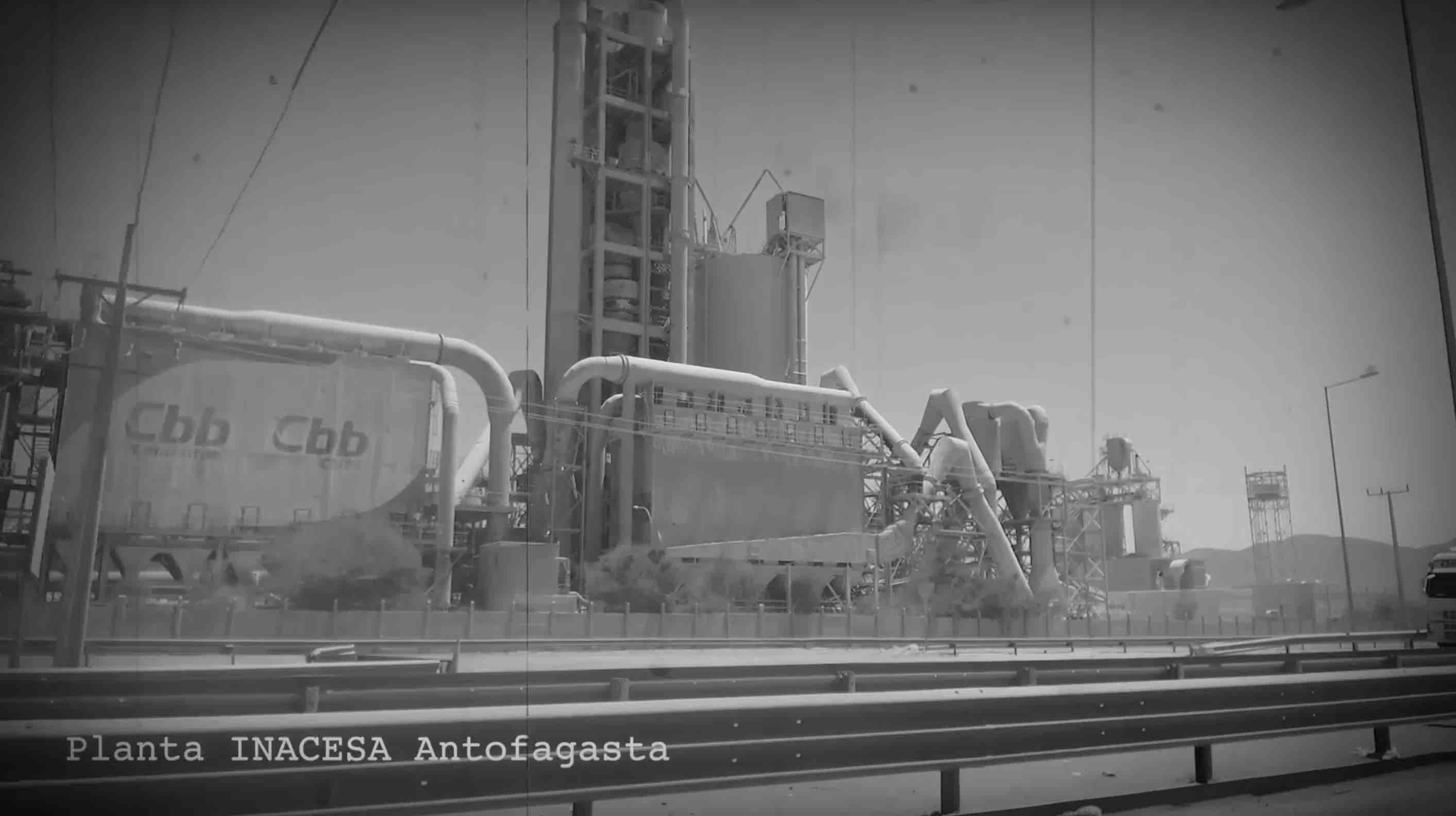 03 Captura POR LA RAZÓN DE LA MEMORIA (Omar Villegas).jpg