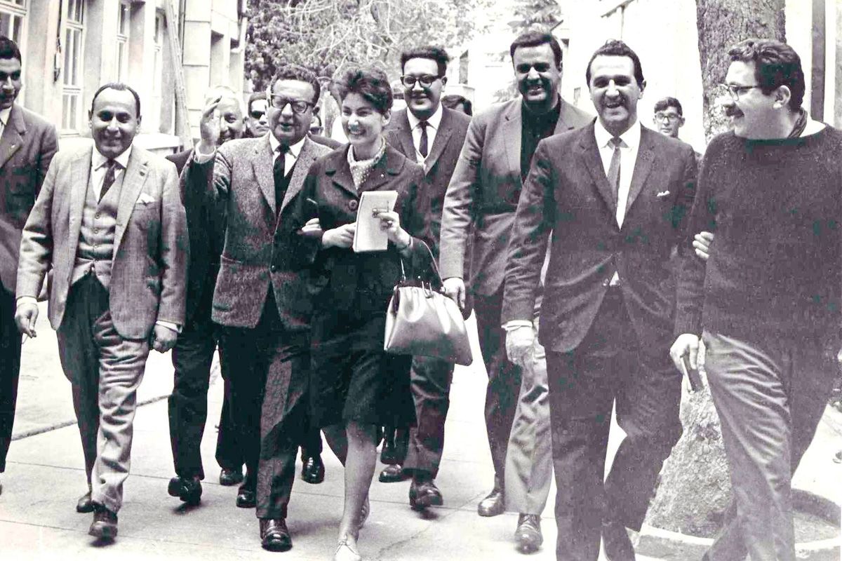 28-163538_g2z8_allende-perro-manuel.jpg